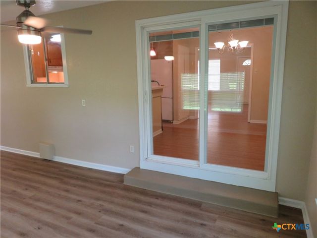 969 Kunkel Street, Seguin, TX 78155