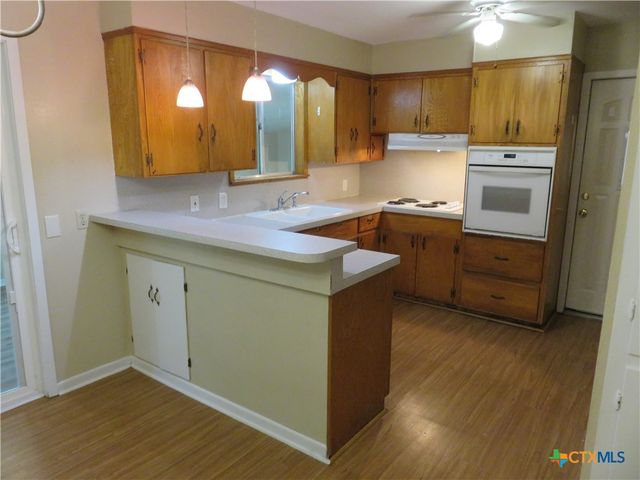 969 Kunkel Street, Seguin, TX 78155