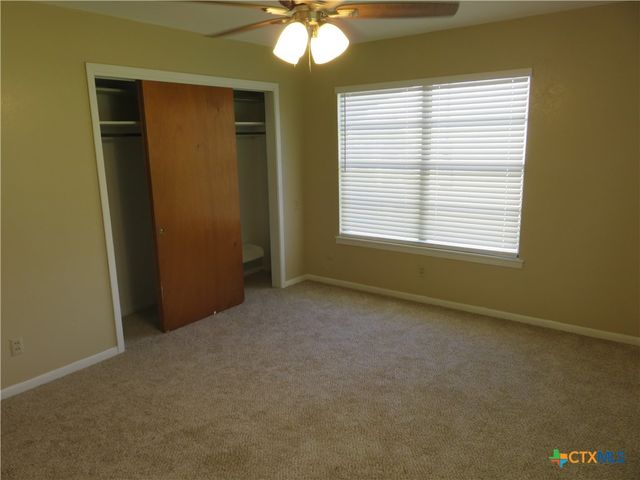 969 Kunkel Street, Seguin, TX 78155