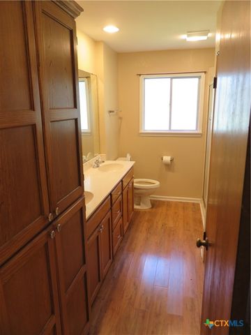 969 Kunkel Street, Seguin, TX 78155