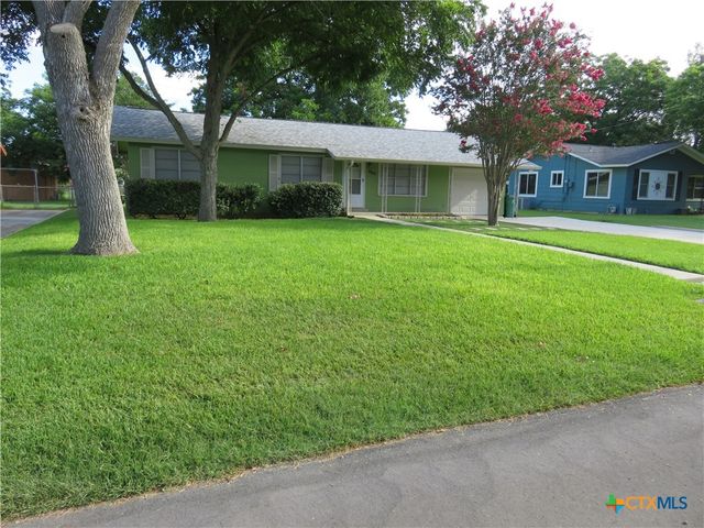 969 Kunkel Street, Seguin, TX 78155