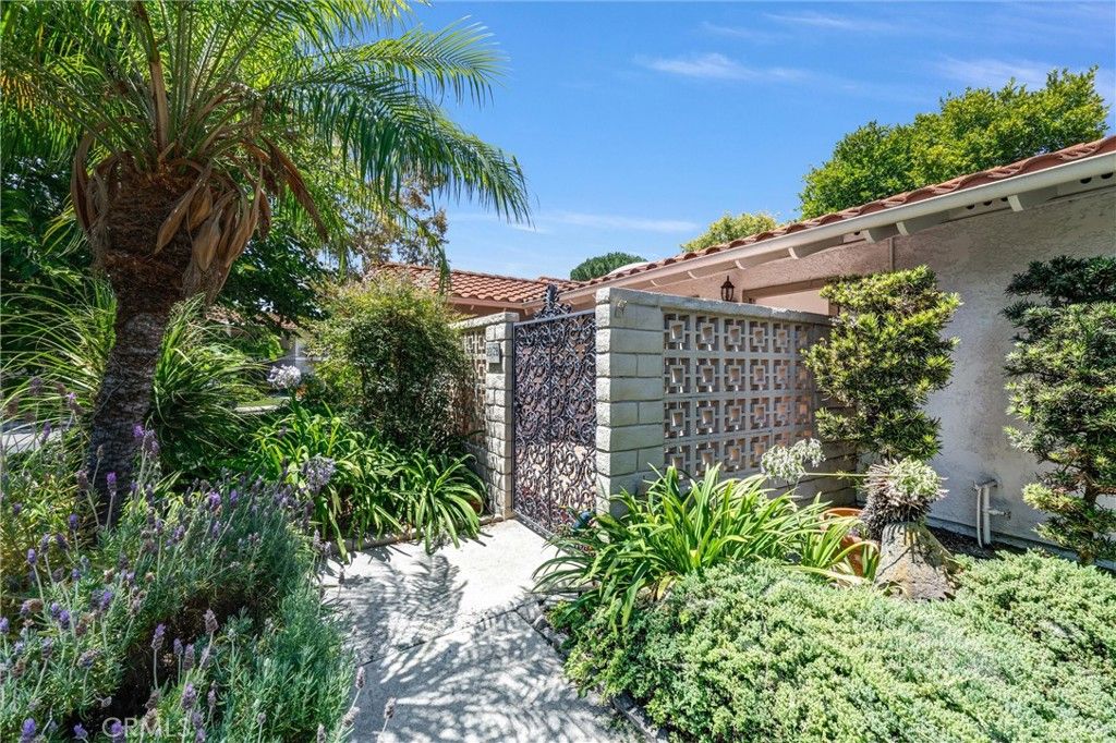 2312 Via Puerta B, Laguna Woods, CA 92637 — photo 5