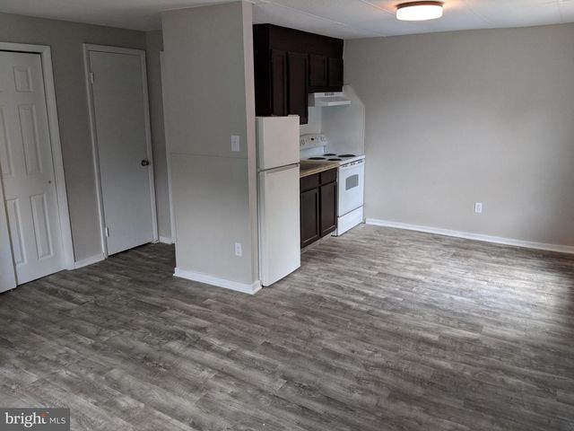 424 TRENTON RD, Browns Mills, NJ 08015