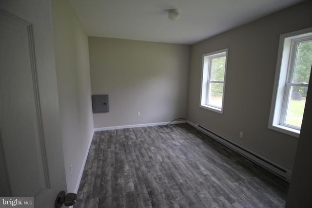 424 TRENTON RD, Browns Mills, NJ 08015