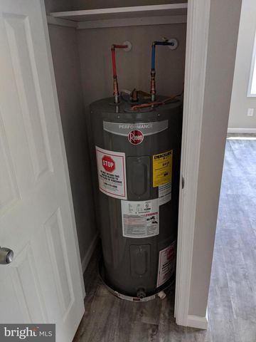 424 TRENTON RD, Browns Mills, NJ 08015