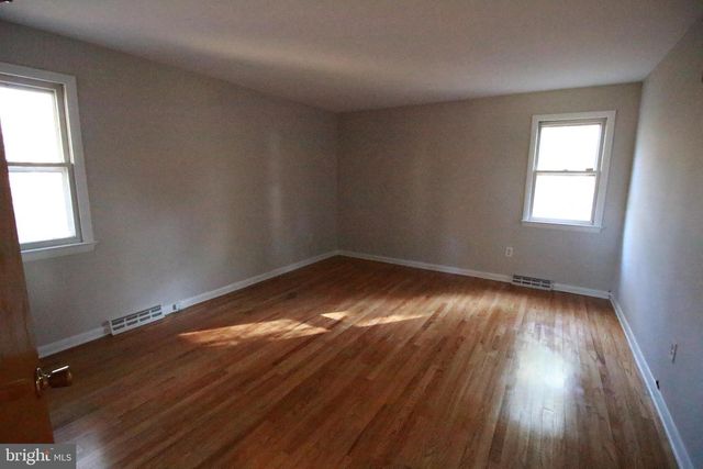 424 TRENTON RD, Browns Mills, NJ 08015