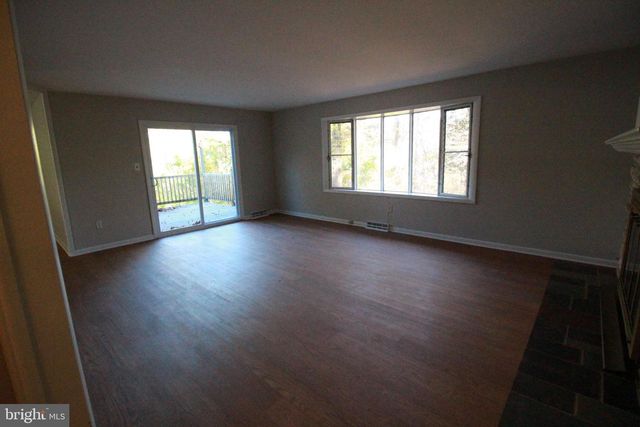 424 TRENTON RD, Browns Mills, NJ 08015