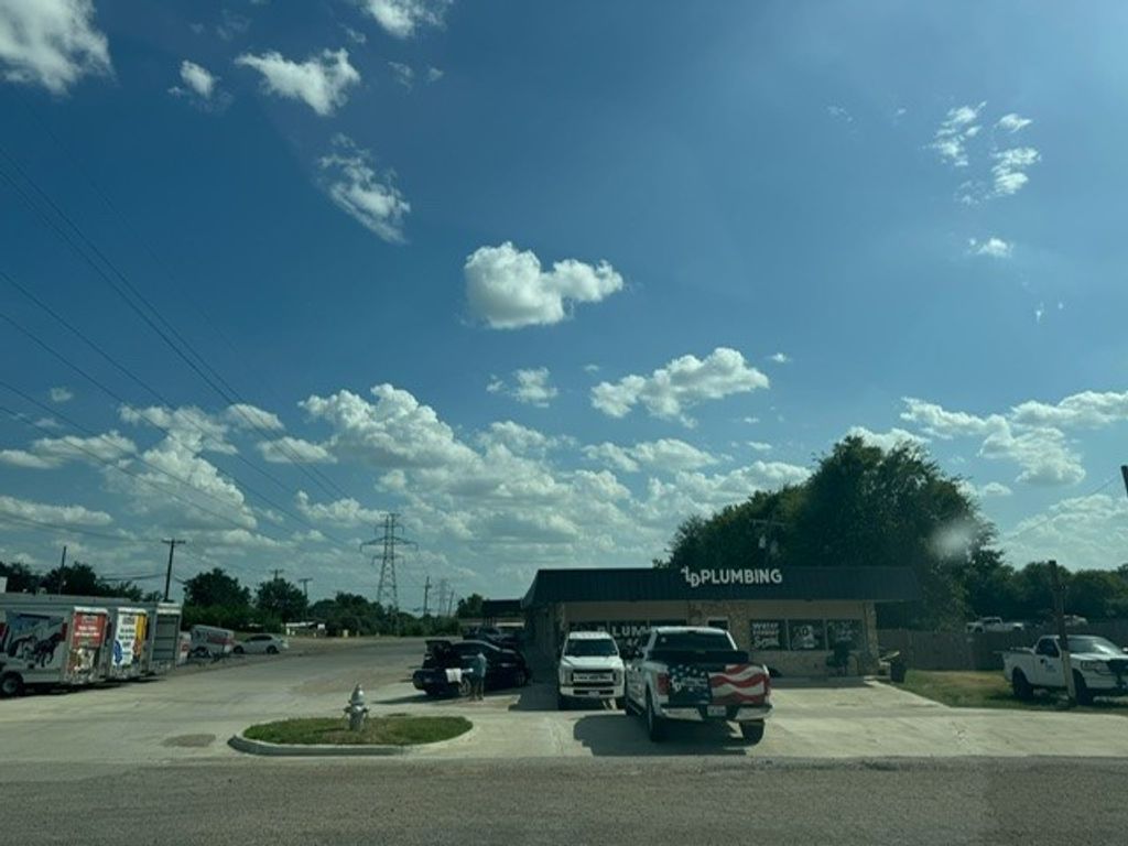 8331 Camp Bowie West Boulevard, Fort Worth, TX 76116