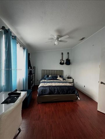 20934 SW 84th Ave, Cutler Bay, FL 33189