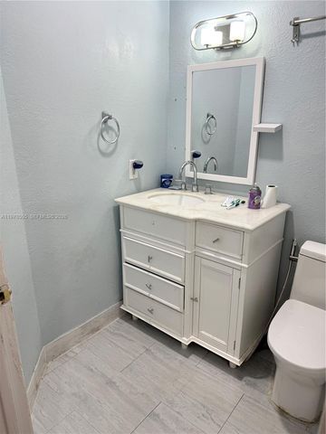 20934 SW 84th Ave, Cutler Bay, FL 33189