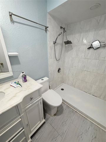 20934 SW 84th Ave, Cutler Bay, FL 33189