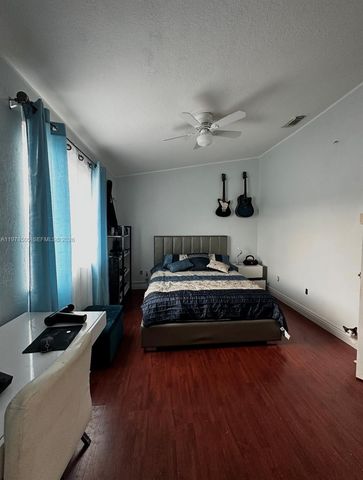 20934 SW 84th Ave, Cutler Bay, FL 33189