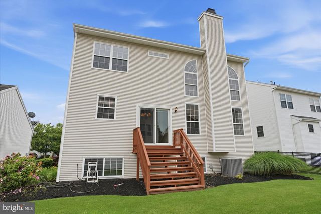 21 MOHAWK TRL, Burlington, NJ 08016