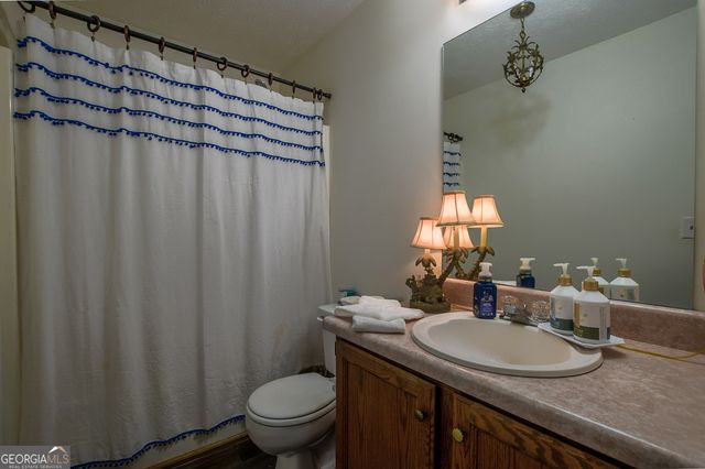 1526 Cronic Town Road, Auburn, GA 30011