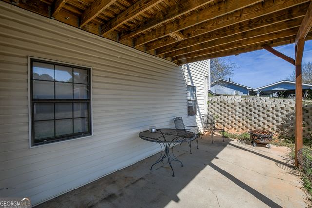 1526 Cronic Town Road, Auburn, GA 30011