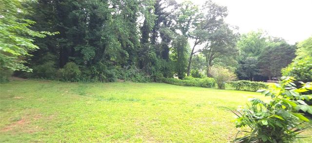 1382 Mary Dale Drive SW, Lilburn, GA 30047