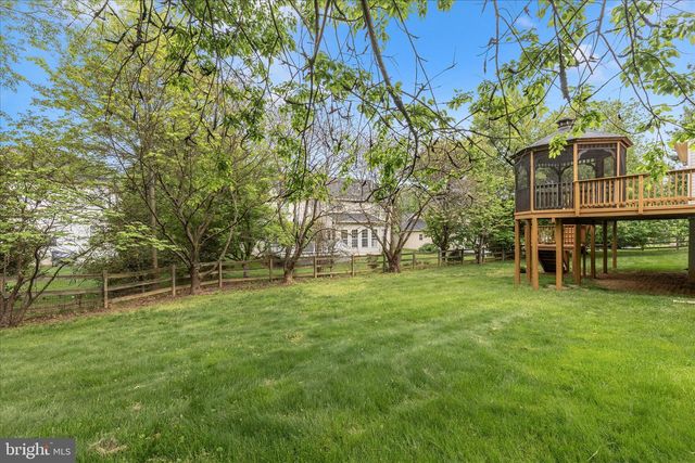 18500 CENTER CREST CT, Olney, MD 20832