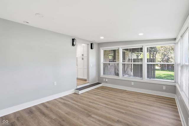 211 W McKenzie Road, Greenfield, IN 46140