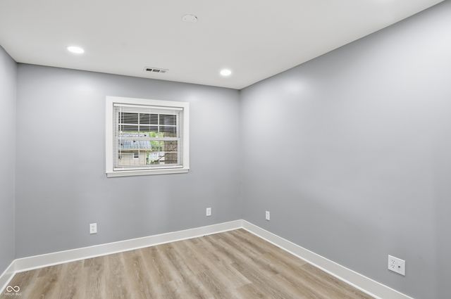 211 W McKenzie Road, Greenfield, IN 46140