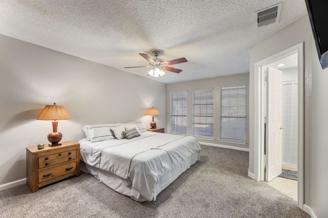 1813 Frosted Hill Drive, Carrollton, TX 75010