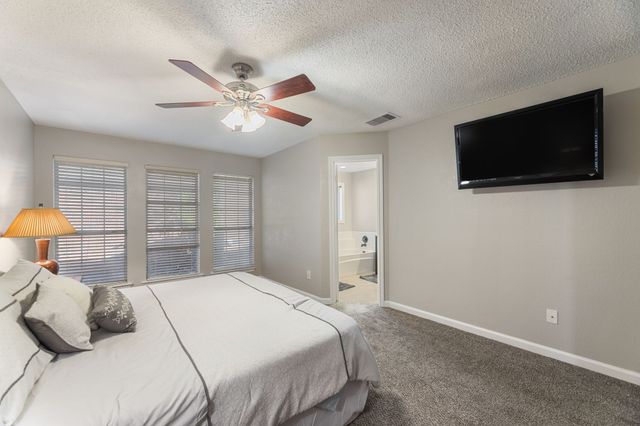 1813 Frosted Hill Drive, Carrollton, TX 75010