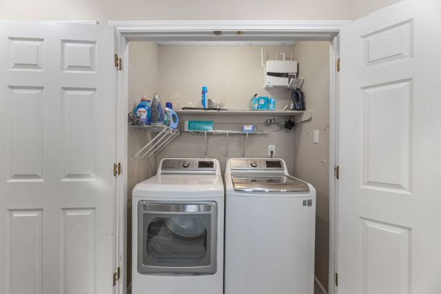 1813 Frosted Hill Drive, Carrollton, TX 75010