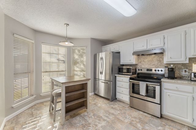 1813 Frosted Hill Drive, Carrollton, TX 75010