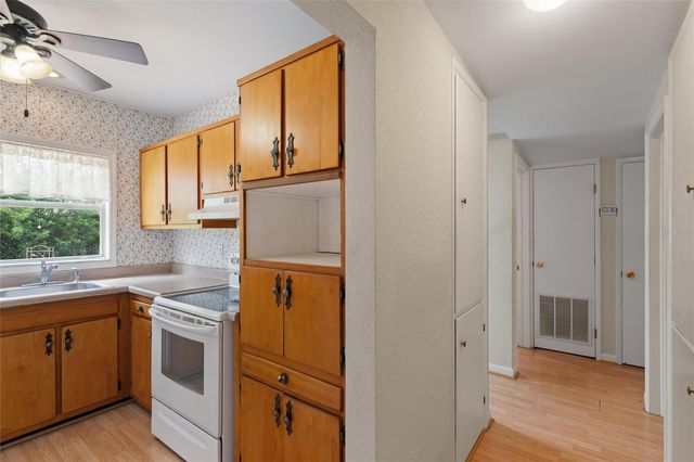 2221 CURTIS DRIVE S, Clearwater, FL 33764