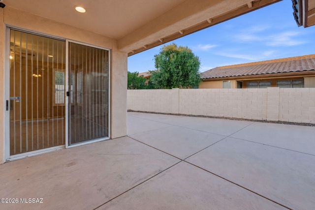 9910 N Crystal Spring Place, Tucson, AZ 85742