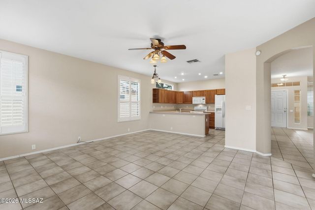 9910 N Crystal Spring Place, Tucson, AZ 85742