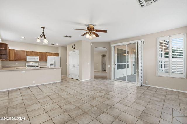 9910 N Crystal Spring Place, Tucson, AZ 85742