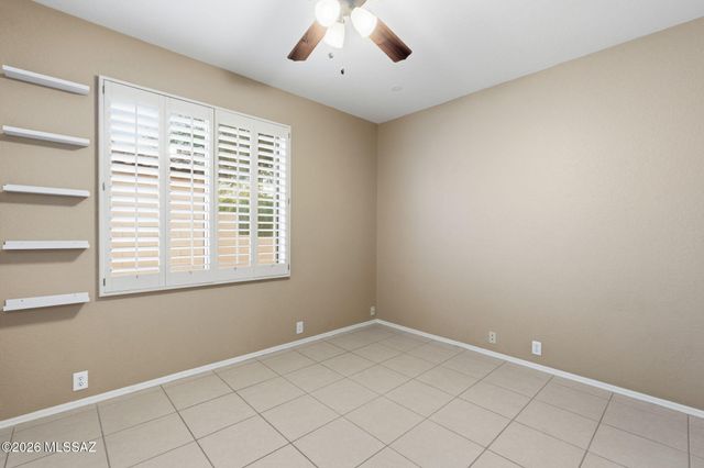 9910 N Crystal Spring Place, Tucson, AZ 85742