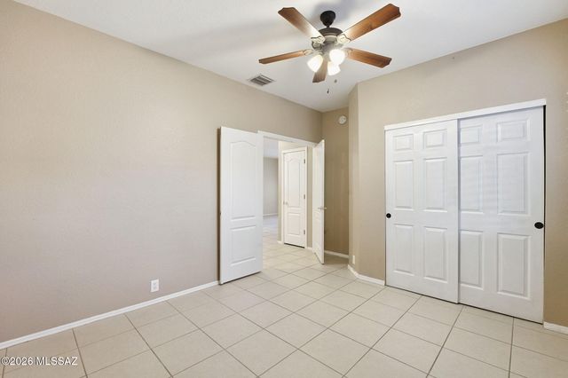 9910 N Crystal Spring Place, Tucson, AZ 85742