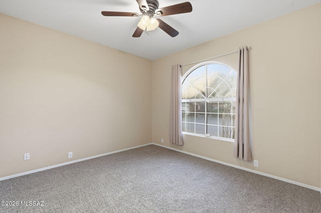 9910 N Crystal Spring Place, Tucson, AZ 85742