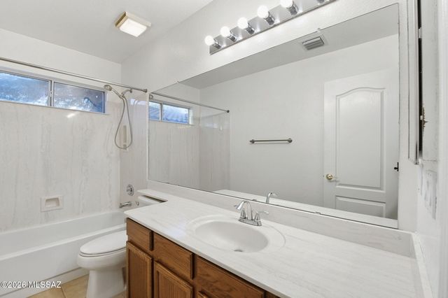 9910 N Crystal Spring Place, Tucson, AZ 85742