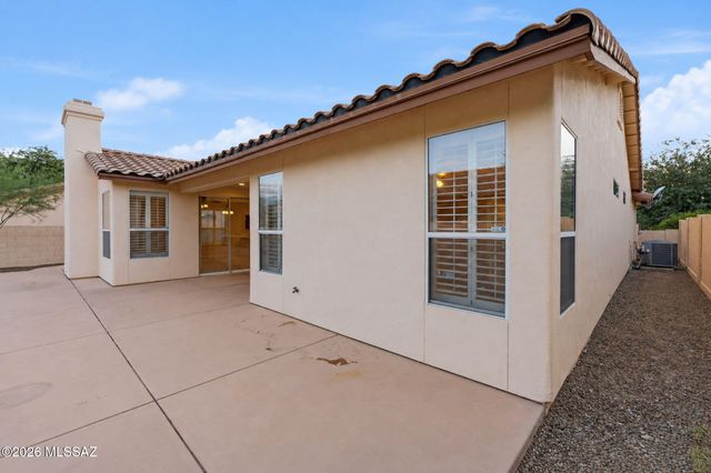 9910 N Crystal Spring Place, Tucson, AZ 85742