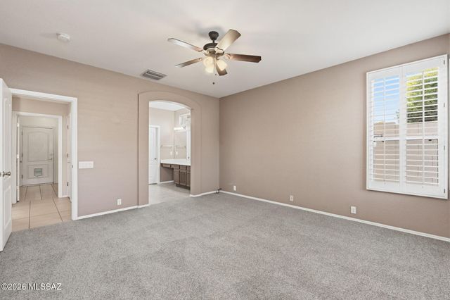 9910 N Crystal Spring Place, Tucson, AZ 85742