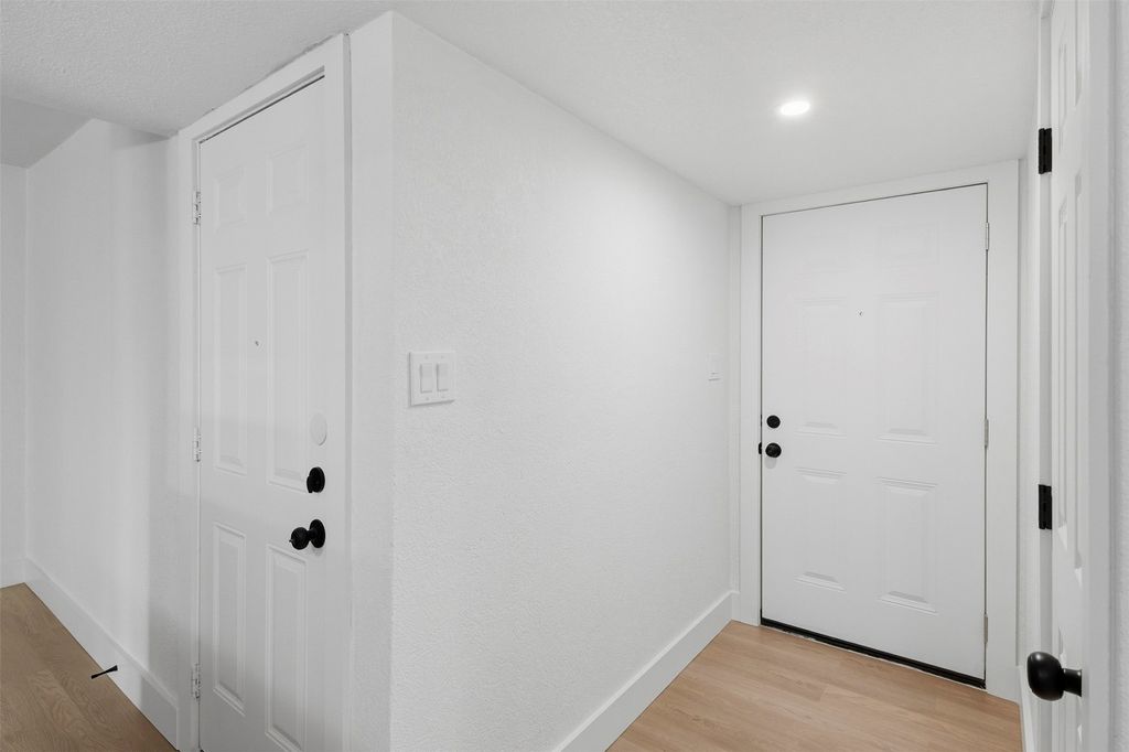 3817 Longmeadow Way, Fort Worth, TX 76133 — photo 5