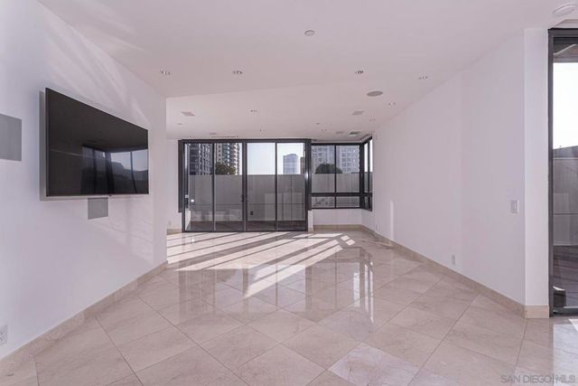 700 Front Street 501, San Diego, CA 92101