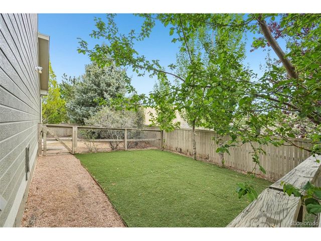 194 High Country Dr, Lafayette, CO 80026