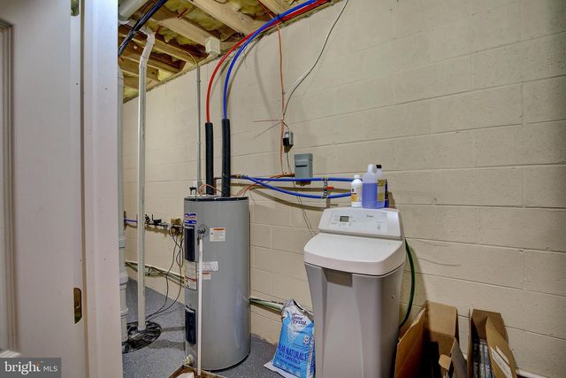 406 STONY POINTE DR, Bellefonte, PA 16823