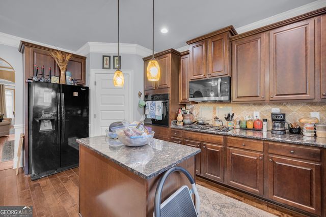 90 Waters Edge Lane, Covington, GA 30014