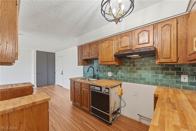 25735 Lorain Road 210, North Olmsted, OH 44070