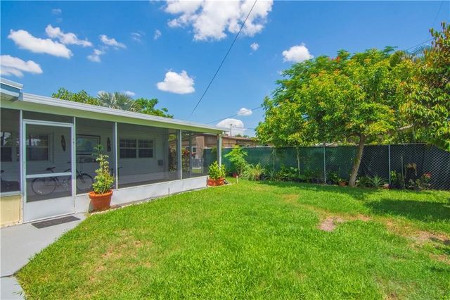 1440 4th Court, Vero Beach, FL 32960