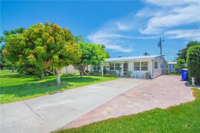 1440 4th Court, Vero Beach, FL 32960