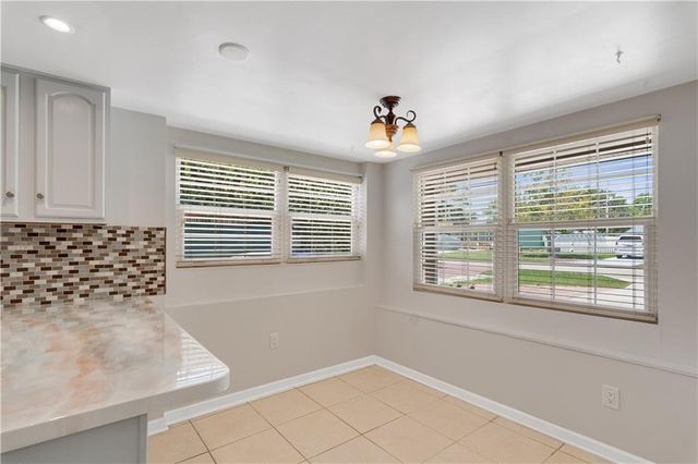 1440 4th Court, Vero Beach, FL 32960