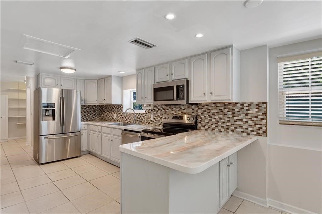 1440 4th Court, Vero Beach, FL 32960