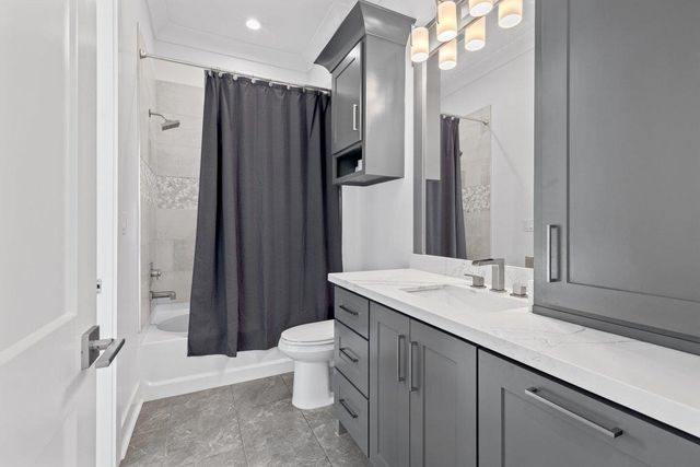 6543 White Oleander Circle W, Lake Charles, LA 70605