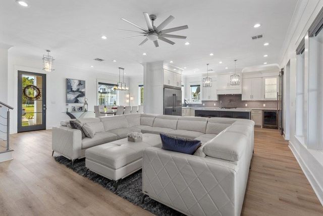 6543 White Oleander Circle W, Lake Charles, LA 70605