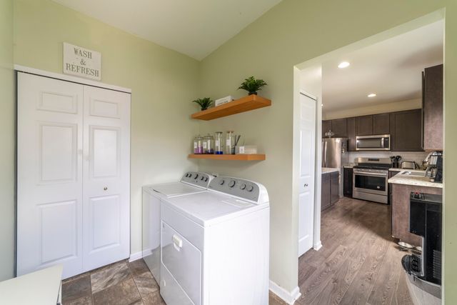 12724 Rutledge Street, Crown Point, IN 46307